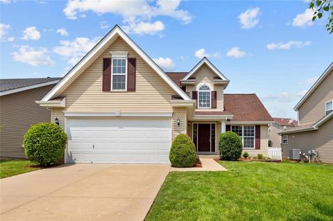 517 Selene St, Saint Peters, MO 63376