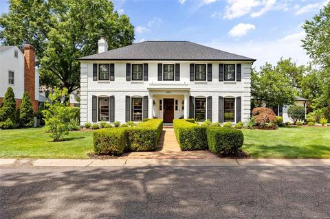 1 Kings Pond Rd, Glendale, MO 63122
