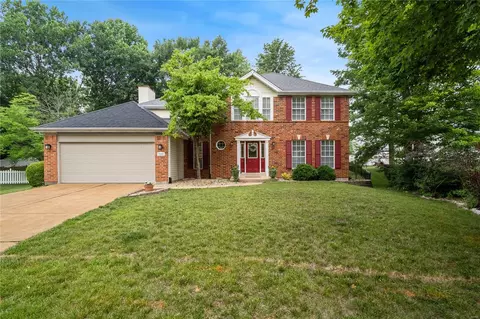 7309 Summerfield Manor Ln, Saint Louis, MO 63129