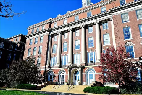 1515 Lafayette Ave #112, Saint Louis, MO 63104