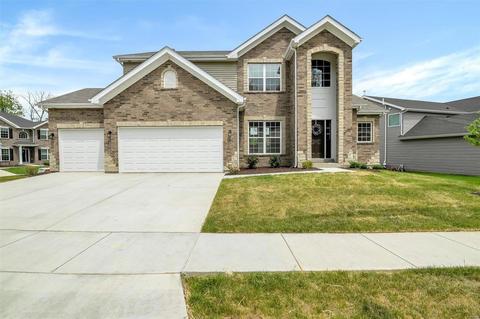 146 Weymouth Way, Ballwin, MO 63021