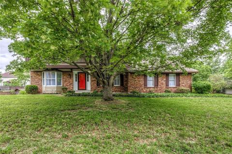 4112 Providence Dr, Saint Charles, MO 63304
