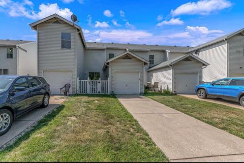 401 Heritage Commons Cir, O'fallon, MO 63368 photo 23