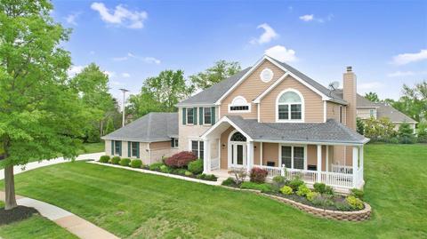 14901 Straub Hill Ln, Chesterfield, MO 63017