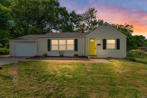 107 Elbring Dr, Saint Louis, MO 63135