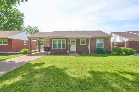 7352 Marwinette Ave, Saint Louis, MO 63116