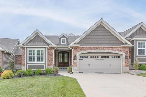 9833 Rich Keen Ct, Saint Louis, MO 63126