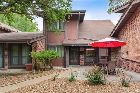 1053 Humber Cir, Saint Louis, MO 63129
