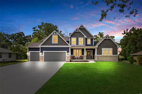 1236 Marsh Ave, Ellisville, MO 63011