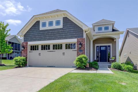 2233 Cournier St, Saint Charles, MO 63301