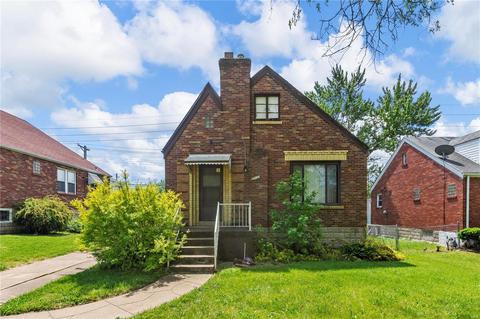 8904 Lucerne Ct, Saint Louis, MO 63136