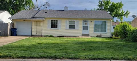 27 Calumet Dr, Saint Peters, MO 63376