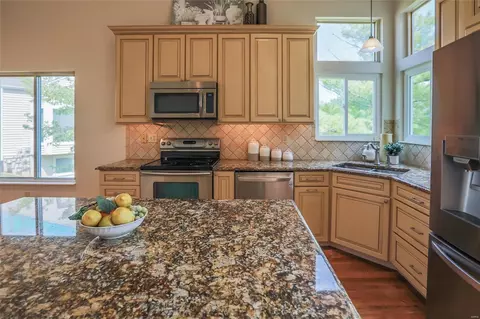 1758 Highview Circle Ct, Ballwin, MO 63021 photo 6