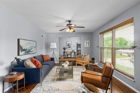 7214 Forestate Dr, Affton, MO 63123 photo 4