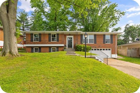 7214 Forestate Dr, Affton, MO 63123