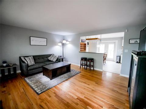 3262 Gwengreen Dr, Bridgeton, MO 63044 photo 6