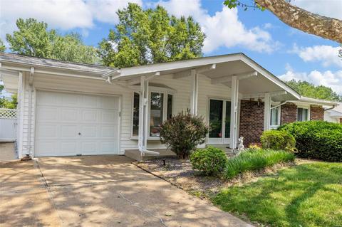 1479 Brenthaven Ln, Florissant, MO 63031