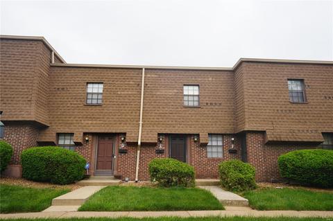 3614 Candlewyck Clb #E, Florissant, MO 63034