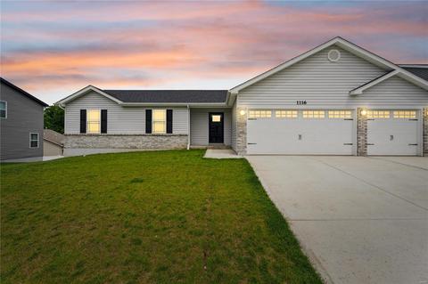 1116 Slapshot Dr, Foristell, MO 63348