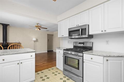 551 Goldwood Dr, Ballwin, MO 63021 photo 13