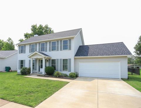 1224 Newport Landing Dr, Fenton, MO 63026