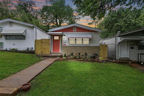 8412 Virginia Ave, Saint Louis, MO 63111