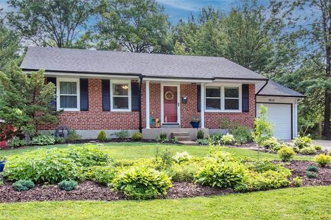 9612 Hale Dr, Saint Louis, MO 63123