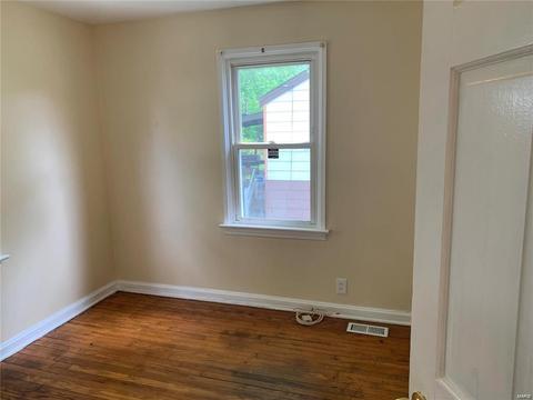 6132 Eaton Dr, Saint Louis, MO 63134 photo 10