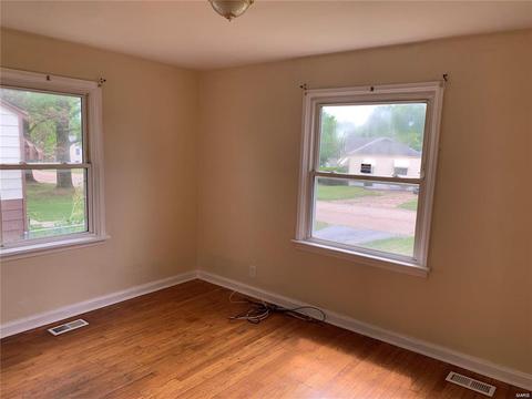 6132 Eaton Dr, Saint Louis, MO 63134 photo 8