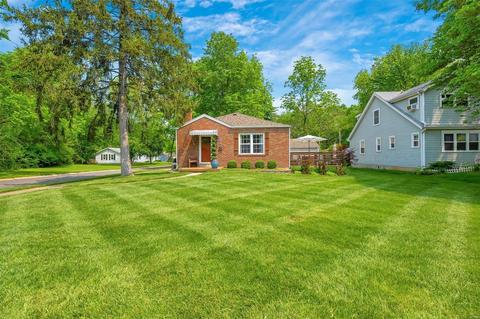 223 Avery Dr, Saint Louis, MO 63122