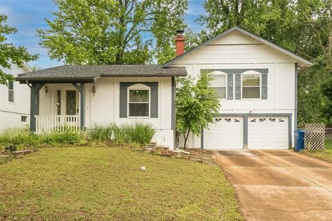 76 Kimberly Ln, Saint Peters, MO 63376