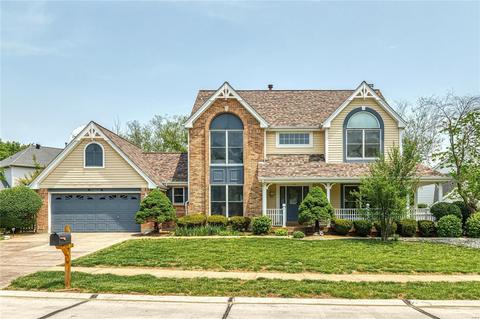 836 Carman Oaks Ct, Manchester, MO 63021