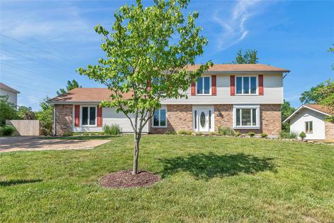 1996 Baxter Rd, Chesterfield, MO 63017