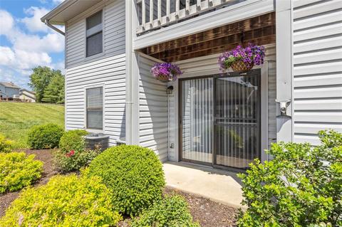 1627 Summergate Pkwy, Saint Peters, MO 63376
