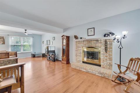 564 Elm Crossing Ct, Ballwin, MO 63021 photo 3