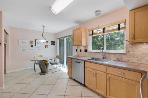564 Elm Crossing Ct, Ballwin, MO 63021 photo 7