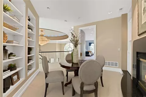 10 Upper Warson Rd, Saint Louis, MO 63124 photo 23