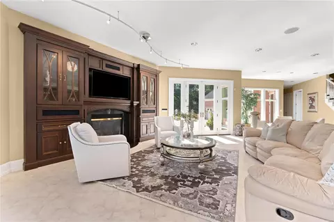 10 Upper Warson Rd, Saint Louis, MO 63124 photo 14