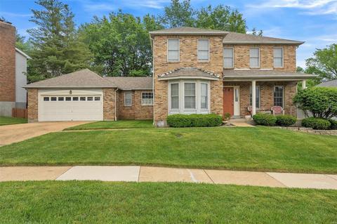13741 Hagemann Crossing Ct, Saint Louis, MO 63128