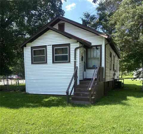 411 Saint Louis Pl, Saint Louis, MO 63135