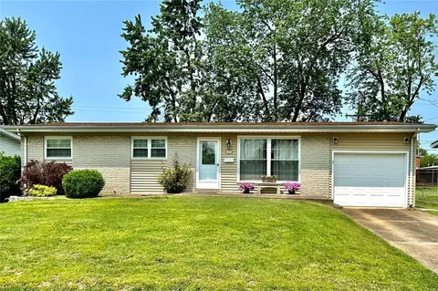 2155 Rivoli Pl, Florissant, MO 63031
