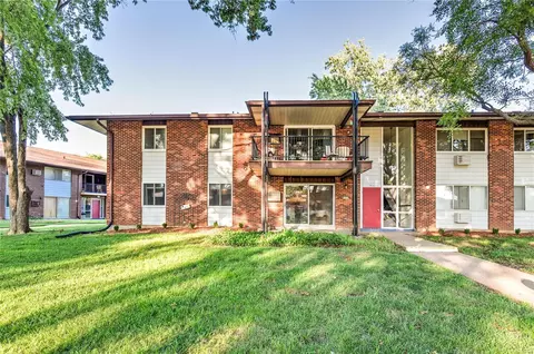 7450 Sieloff Dr #A, Hazelwood, MO 63042
