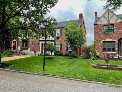 7825 Cornell Ave, Saint Louis, MO 63130