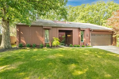 543 Rotherwood Ct, Saint Louis, MO 63122