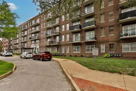 5630 Pershing Ave #25, Saint Louis, MO 63112