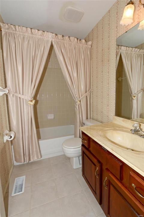 738 Redstart Dr, Ellisville, MO 63021 photo 24