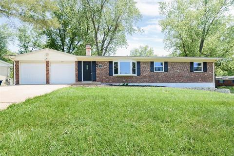 920 Salem Way, Ellisville, MO 63021