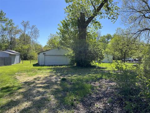 10260 Halls Ferry Rd, Saint Louis, MO 63136