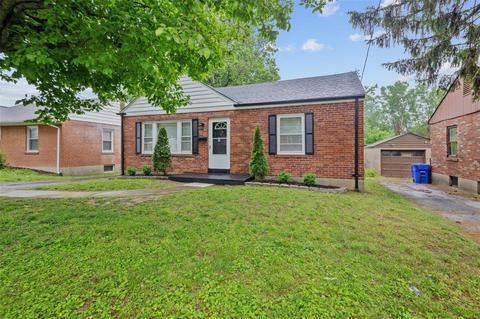8340 Braddock Dr, Saint Louis, MO 63132 photo 2