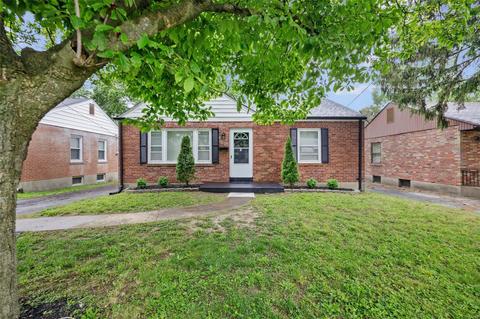 8340 Braddock Dr, Saint Louis, MO 63132 photo 3